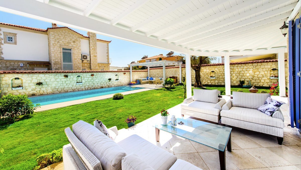 zmirde Villa Tatili Yaplacak En Güzel Yerler | Villa Kiralama Rehberi