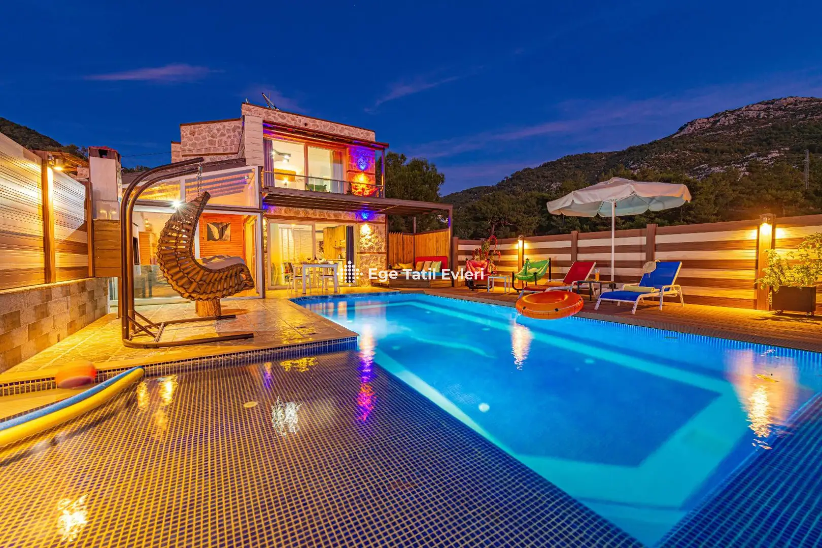 Son Dakika Villa Tatili Rehberi: 3 Günde Planla, Yola Çık!