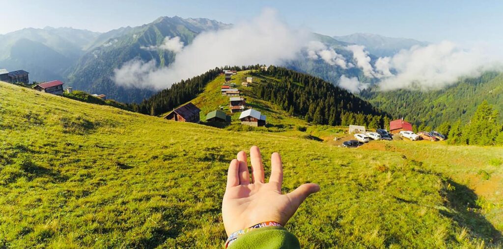 Karadeniz Yaylaları Mı, Ege Koyları Mı ? Hangi Bölge Size Uygun ?