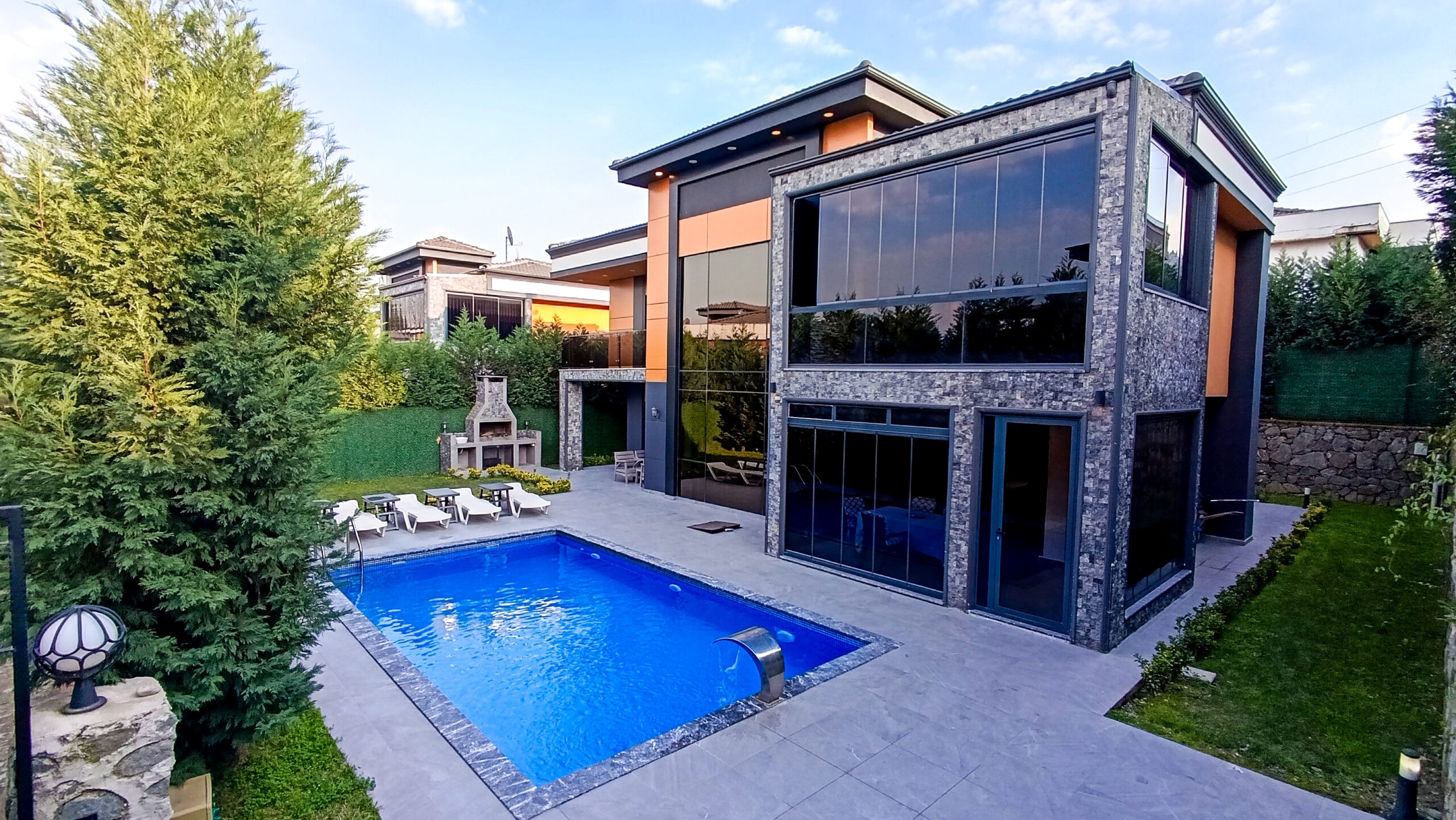 Sapanca Özel Havuzlu Kiralık Villa