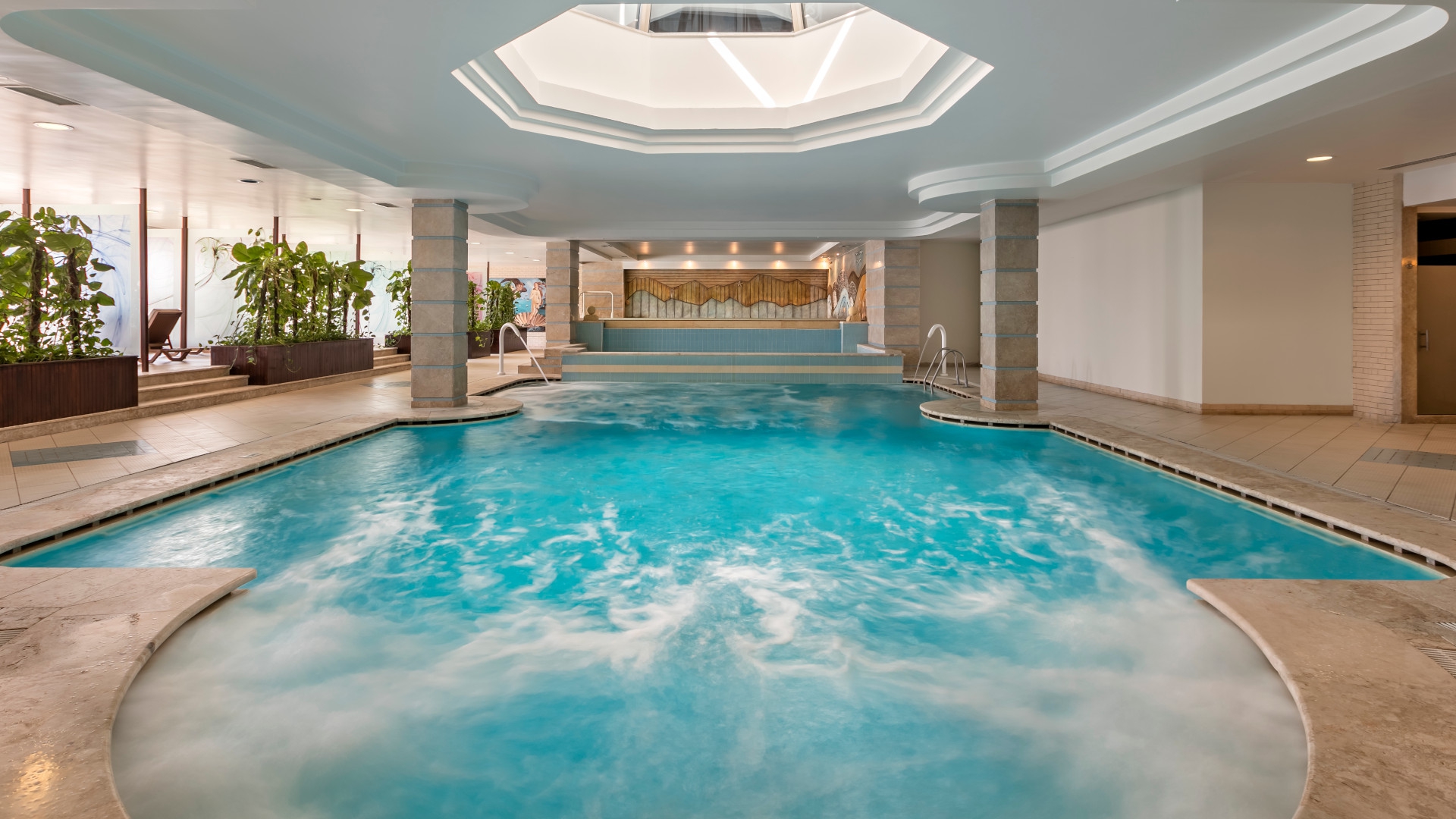 Kış Döneminde Isıtmalı Havuzlu Villa Tatili